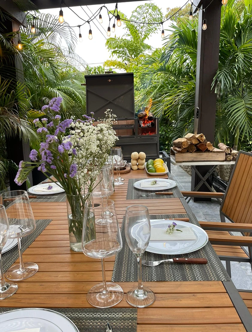 dinning table with grill at private backyard